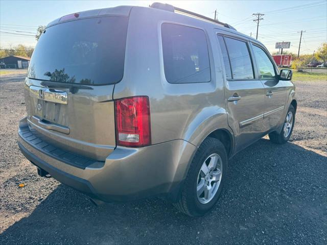 used 2010 Honda Pilot car, priced at $5,999