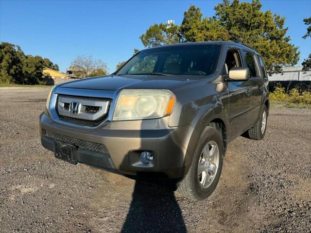 used 2010 Honda Pilot car, priced at $5,999