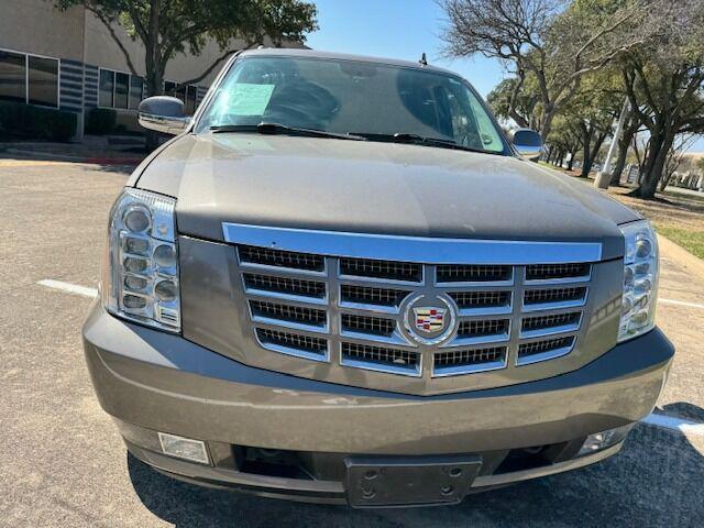 used 2012 Cadillac Escalade ESV car, priced at $8,999