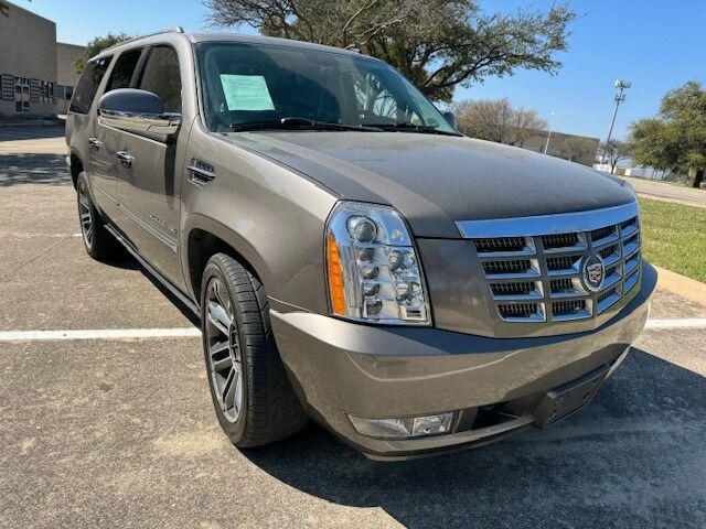 used 2012 Cadillac Escalade ESV car, priced at $8,999