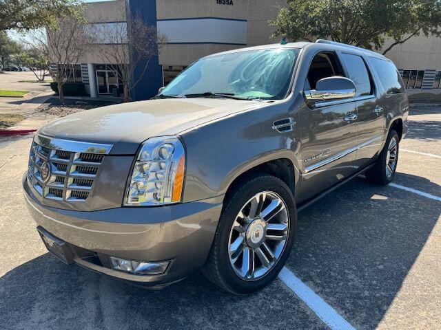 used 2012 Cadillac Escalade ESV car, priced at $8,999