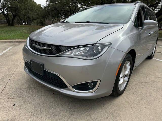 used 2017 Chrysler Pacifica car, priced at $8,999