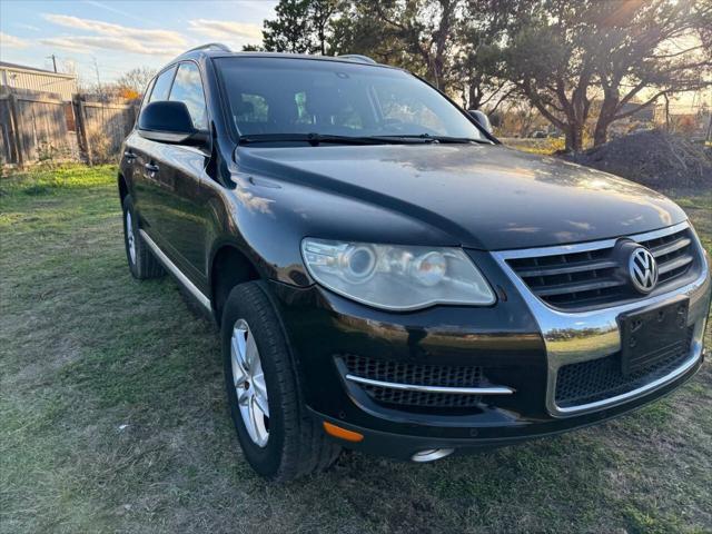 used 2008 Volkswagen Touareg 2 car, priced at $6,999