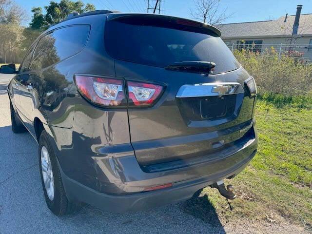 used 2013 Chevrolet Traverse car, priced at $5,999