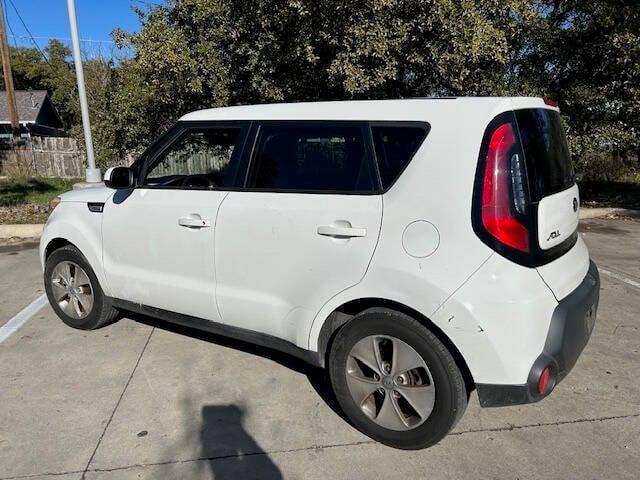 used 2015 Kia Soul car, priced at $5,999