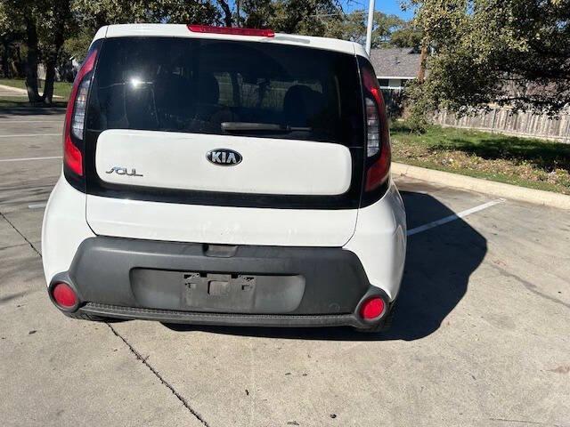 used 2015 Kia Soul car, priced at $5,999