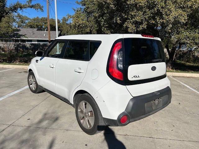 used 2015 Kia Soul car, priced at $5,999