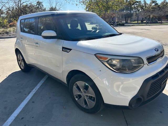 used 2015 Kia Soul car, priced at $5,999