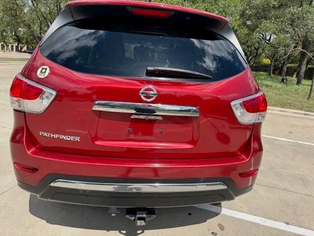 used 2014 Nissan Pathfinder car, priced at $7,999