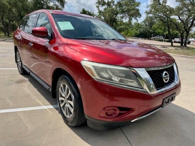 used 2014 Nissan Pathfinder car, priced at $7,999