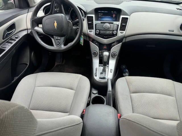 used 2015 Chevrolet Cruze car, priced at $6,999