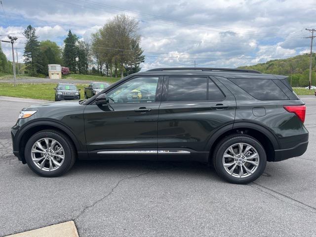 new 2024 Ford Explorer car, priced at $51,815