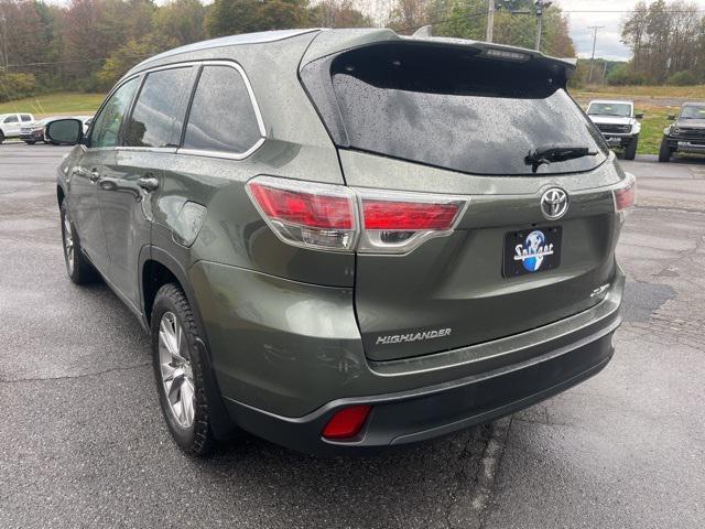 used 2015 Toyota Highlander car, priced at $17,898