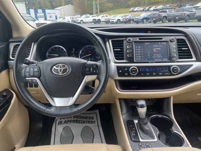 used 2015 Toyota Highlander car, priced at $17,898