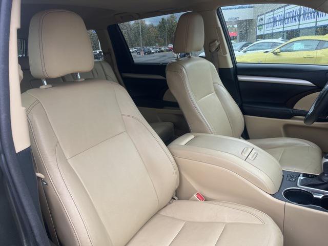 used 2015 Toyota Highlander car, priced at $17,898