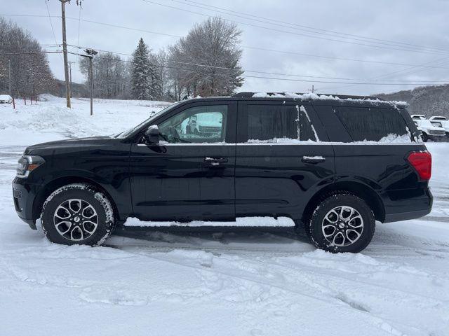 used 2024 Ford Expedition car, priced at $44,944