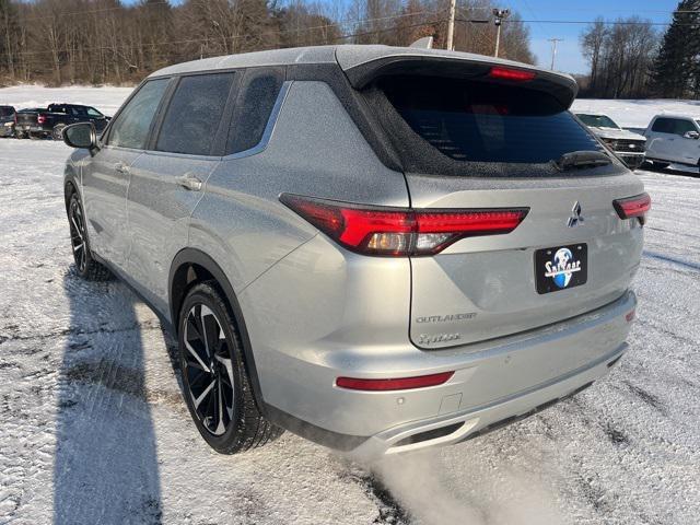 used 2024 Mitsubishi Outlander car, priced at $25,395