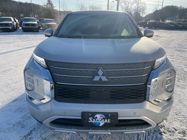 used 2024 Mitsubishi Outlander car, priced at $25,395