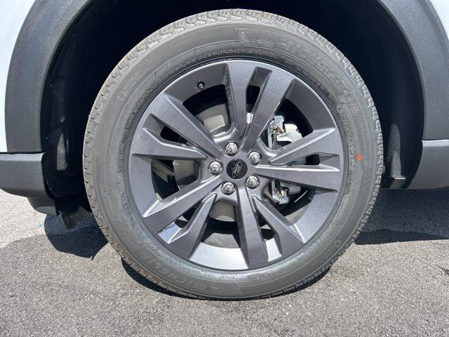 new 2025 Ford Explorer car, priced at $49,735