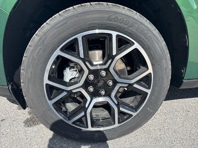 new 2025 Ford Maverick car, priced at $39,225