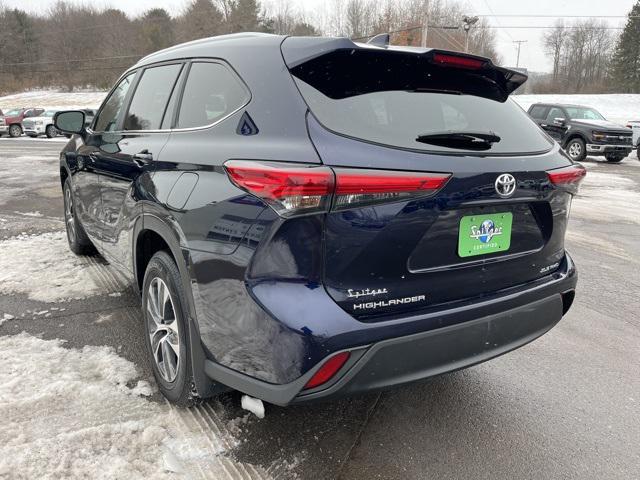 used 2023 Toyota Highlander car, priced at $33,895