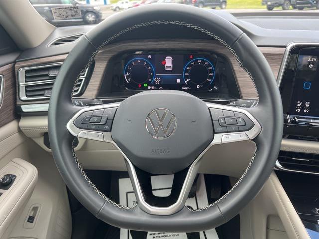 used 2025 Volkswagen Atlas car, priced at $45,690