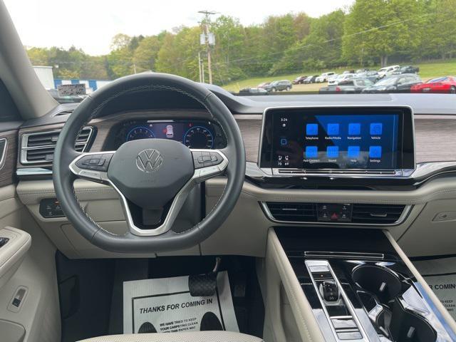 used 2025 Volkswagen Atlas car, priced at $45,690