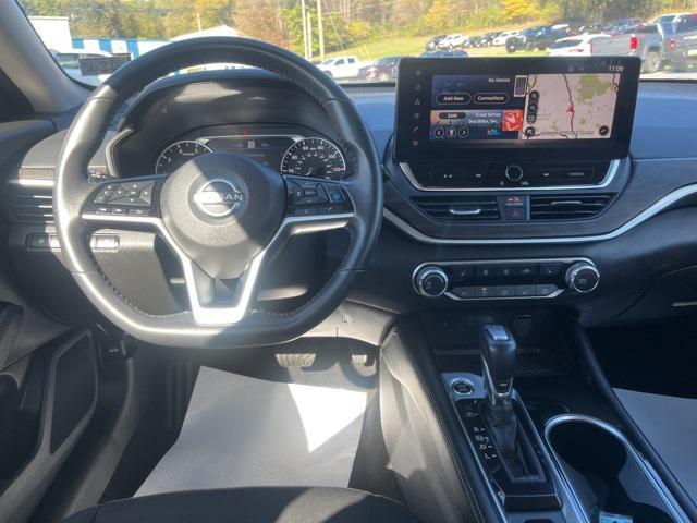 used 2023 Nissan Altima car, priced at $22,917