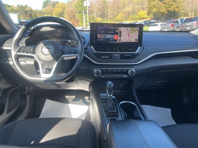 used 2023 Nissan Altima car, priced at $22,917