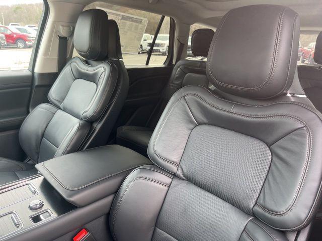 new 2025 Lincoln Aviator car, priced at $79,230