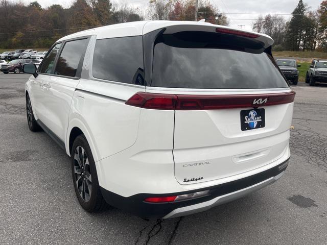 used 2024 Kia Carnival car, priced at $31,998