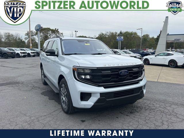 new 2025 Ford Expedition car, priced at $70,995