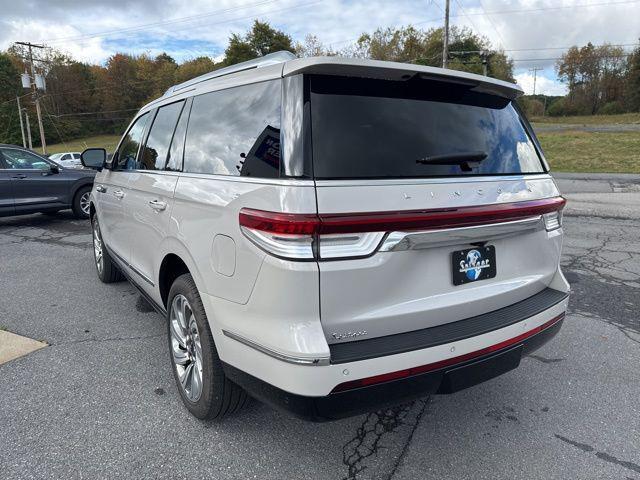 new 2024 Lincoln Navigator car, priced at $99,995