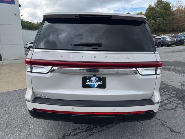 new 2024 Lincoln Navigator car, priced at $99,995