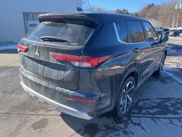 used 2023 Mitsubishi Outlander car, priced at $23,895