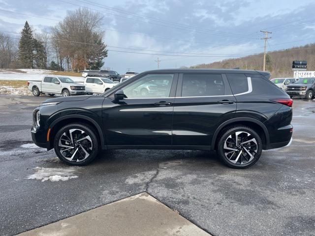 used 2023 Mitsubishi Outlander car, priced at $24,395