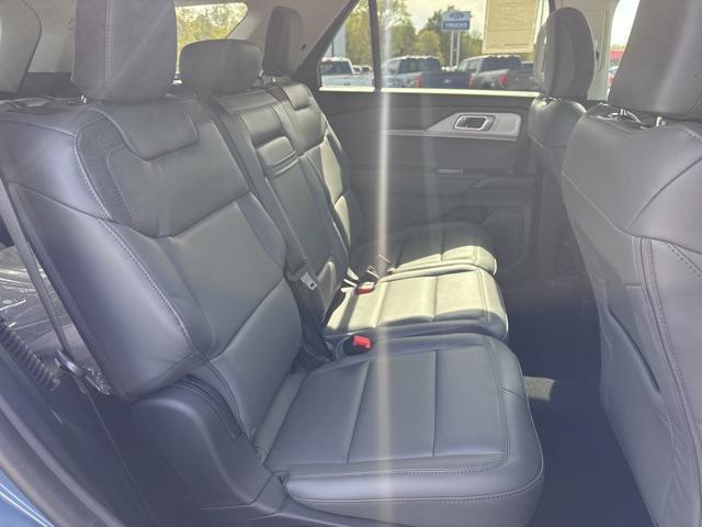 new 2025 Ford Explorer car, priced at $51,365