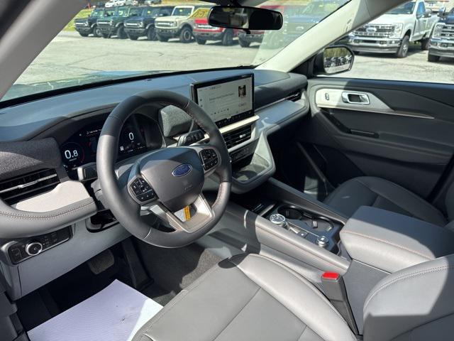 new 2025 Ford Explorer car, priced at $51,365