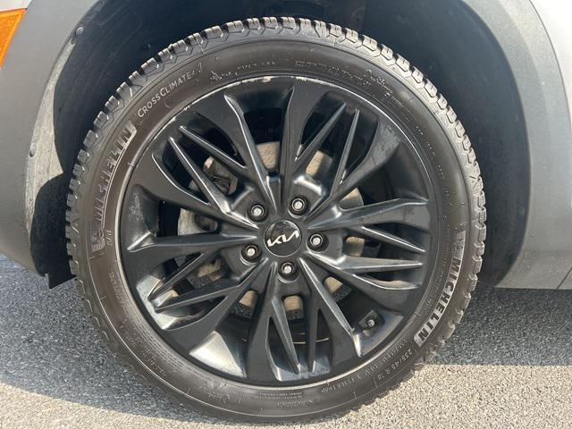 used 2022 Kia Seltos car, priced at $17,598