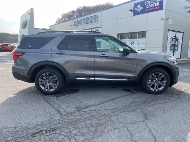 new 2025 Ford Explorer car