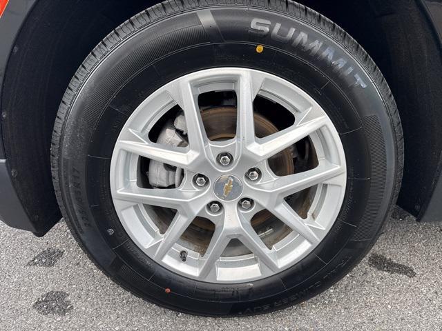 used 2024 Chevrolet Equinox car, priced at $21,387