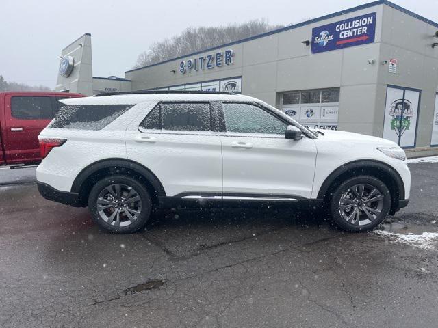 new 2025 Ford Explorer car, priced at $49,200