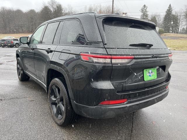 used 2023 Jeep Grand Cherokee car, priced at $33,995