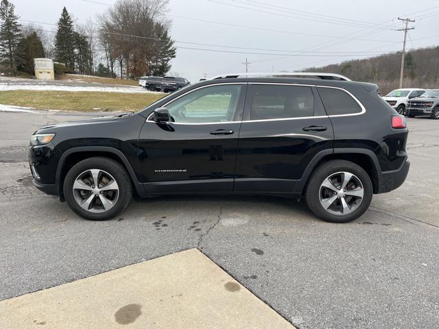 used 2019 Jeep Cherokee car, priced at $18,895