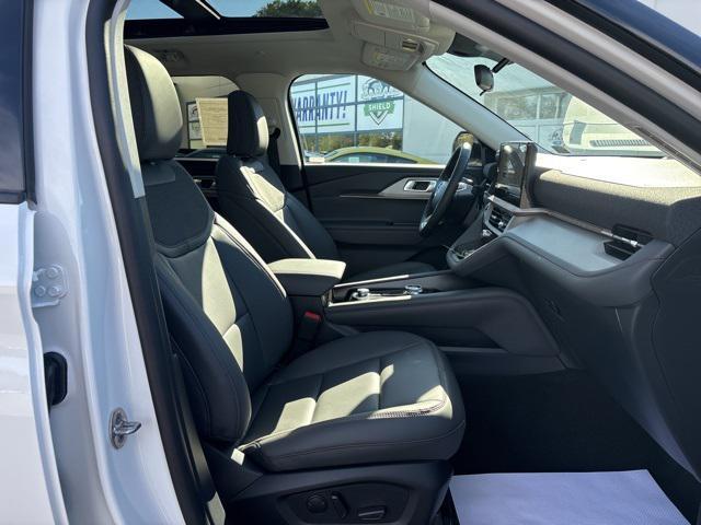 new 2025 Ford Explorer car, priced at $51,350