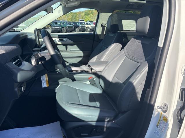 new 2025 Ford Explorer car, priced at $51,350