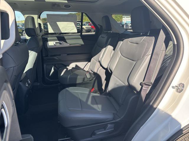 new 2025 Ford Explorer car, priced at $51,350