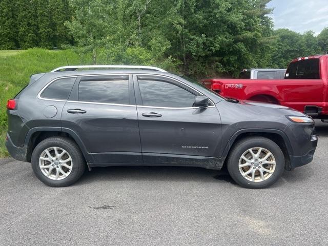 used 2016 Jeep Cherokee car, priced at $9,997