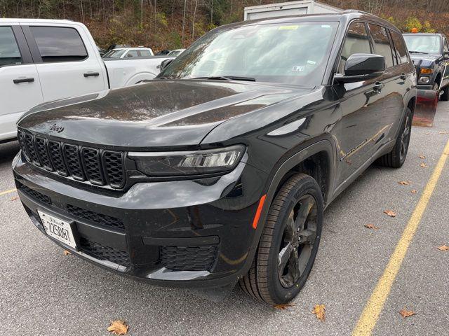 used 2023 Jeep Grand Cherokee L car, priced at $27,584