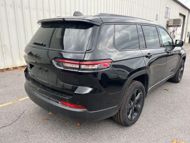 used 2023 Jeep Grand Cherokee L car, priced at $27,584